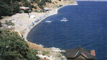 Hazar Gölü - Hazar Baba Dağı