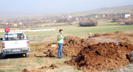 ELAZIĞ BELEDİYESİ'NDEN LARVA İLE MÜCADELE