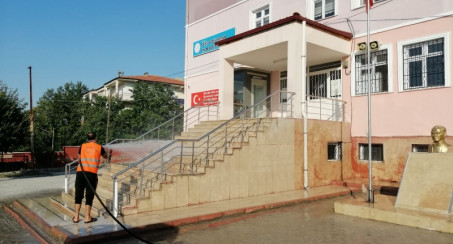 ELAZIĞ BELEDİYESİ'NDEN OKULLARA TEMİZLİK DESTEĞİ