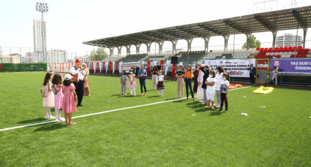 2021 Yılı Yaz Kur'an Kursu Düzenlenen Şenlikle Tamamlandı