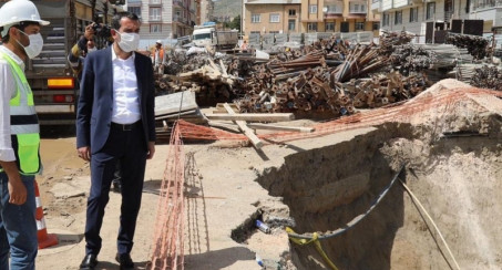 BAŞKAN ŞERİFOĞULLARI, MUSTAFAPAŞA MAHALLESİ'NDE İNCELEMELERDE BULUNDU