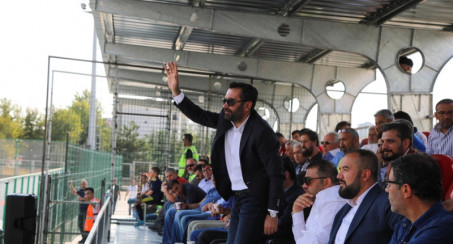 BAŞKAN ŞERİFOĞULLARI'NDAN ELAZIĞSPOR'A PRİM JESTİ