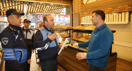 ELAZIĞ BELEDİYESİ ZABITA EKİPLERİNDEN UNLU MAMUL ÜRETİCİLERİNE KORONA VİRÜS TEBLİGATI