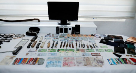 KAYIP EŞYALAR SAHİPLERİNİ BEKLİYOR