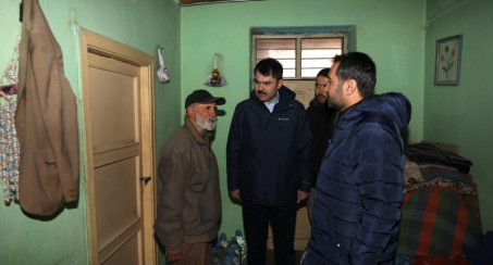 BAŞKAN ŞERİFOĞULLARI CEM EVİNDE DEPREMZEDELERLE BULUŞTU