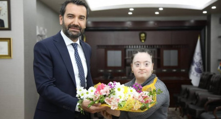 'ENGELLER BEDENLERDE DEĞİL ONLARI ENGELLİ GÖREN KALPLERDEDİR'