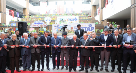 ELAZIĞ BELEDİYESİ'NİN 5'İNCİ KİTAP FUARI, TÖRENLE AÇILDI