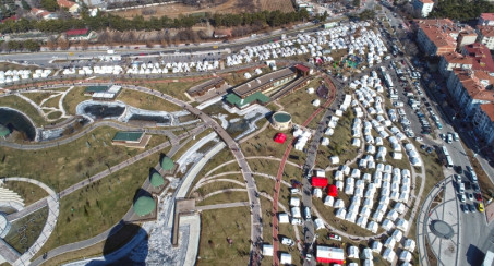 ELAZIĞ BELEDİYESİ DEPREM SONRASI DESTEKLERİYLE VATANDAŞIN YANINDA