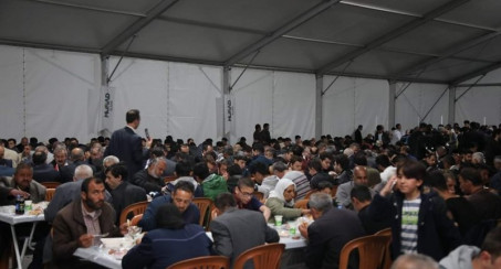 75 BİN ELAZIĞLI İFTAR ÇADIRINDA BULUŞTU