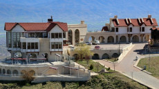 ŞERİFOĞULLARI: 'BELEDİYEMİZE DEVREDİLEN HARPUT KONAĞINDA İKİ MÜZE YAPACAĞIZ'