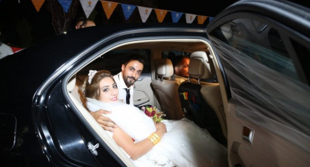 BAŞKAN ŞERİFOĞULLARI MAKAM ARACINI EVLENEN ÇİFTE TAHSİS ETTİ