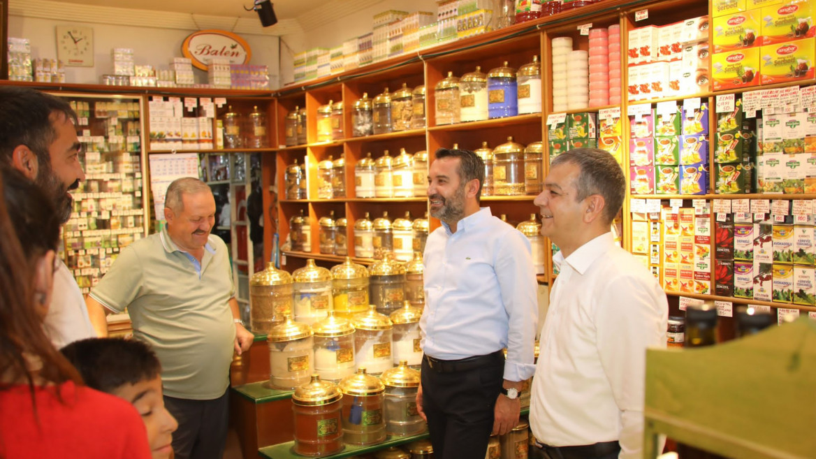 Kapalı Çarşı Esnafından Başkan Şerifoğulları'na Teşekkür