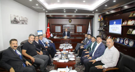 AK Parti Genel Başkan Yardımcısı Dr. Ömer İleri Elazığ Belediyesi'ni Ziyaret Etti