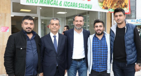 BAŞKAN ŞERİFOĞULLARI: '14 MAYIS'TA SIRTINI MİLLETİNE DAYAYANLAR, BÜYÜK VE GÜÇLÜ TÜRKİYE HAYALİ KURANLAR KAZANACAK'