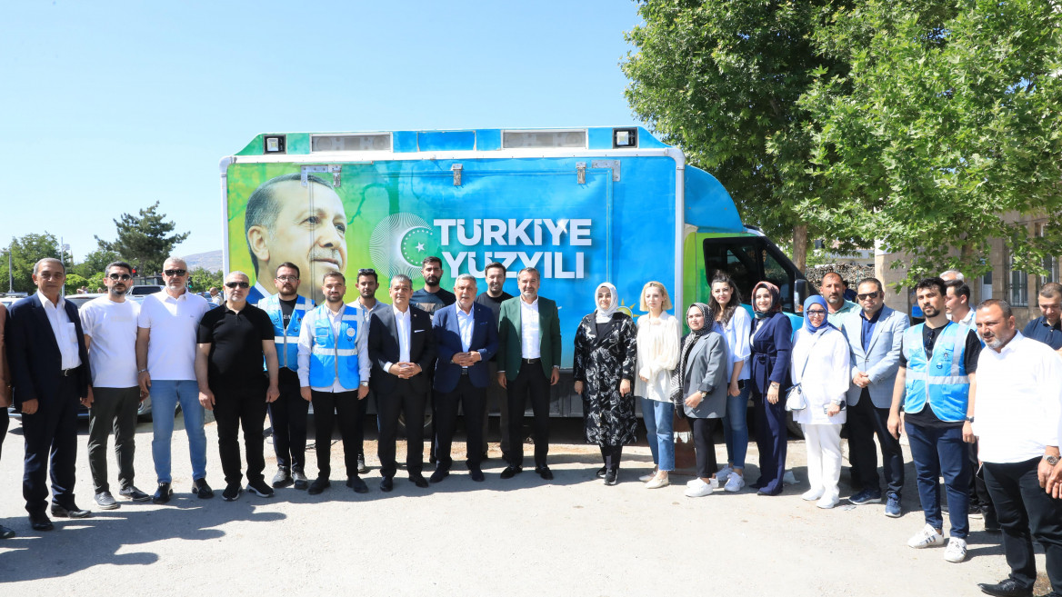 Başkan Şerifoğulları, Arife Günü Anlamlı Ziyaretler Gerçekleştirdi