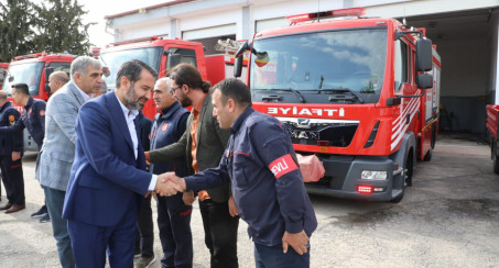 Başkan Şerifoğulları Bayramda Görev Başında Olan Personelin Bayramını Kutladı