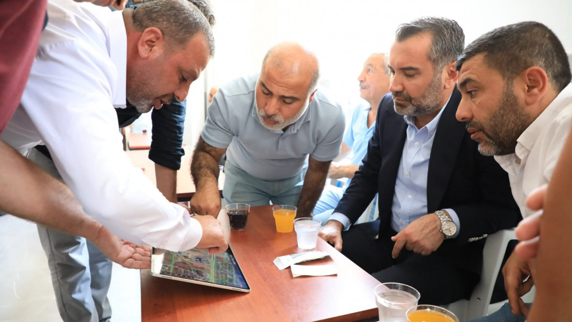 Başkan Şerifoğulları, Gece-Gündüz Sahada!