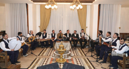 Başkan Şerifoğulları: 'Gençlerin Gücünü Arkamızda Hissettiğimizde Daha Özgüvenli İlerliyoruz'