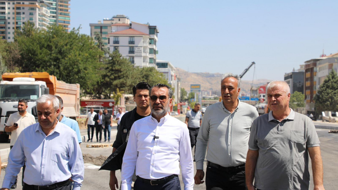 Başkan Şerifoğulları Hazardağlı Kavşağı'nda İncelemelerde Bulundu