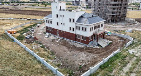 BAŞKAN ŞERİFOĞULLARI, İNCELEMELERİNE DEVAM EDİYOR