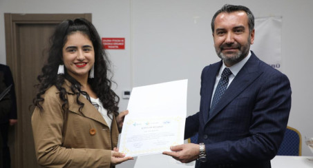 Başkan Şerifoğulları, İş Kulübü Eğitimleri'ne Katılan Kursiyerlere Katılım Belgelerini Verdi