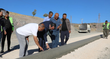 Başkan Şerifoğulları, Karşıyaka-Beyyurdu Yolunda İncelemelerde Bulundu