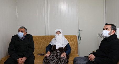 Başkan Şerifoğulları Konteyner Kent'te