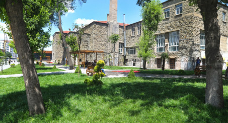 Başkan Şerifoğulları: 'Meydanlarıyla Anılan Örnek Bir Şehir Olacağız'