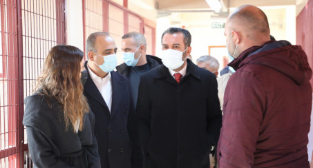 Başkan Şerifoğulları'ndan Minik Dostlarımıza Ziyaret