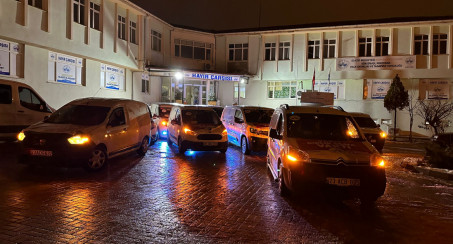 Başkan Şerifoğulları'nın Depremzedeler İçin Başlattığı Yardım Çağrısına Elazığlılardan Büyük Destek Geldi