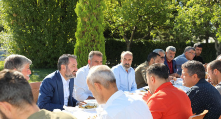 Başkan Şerifoğulları, Park ve Bahçeler Müdürlüğü Personelleri İle Bir Araya Geldi