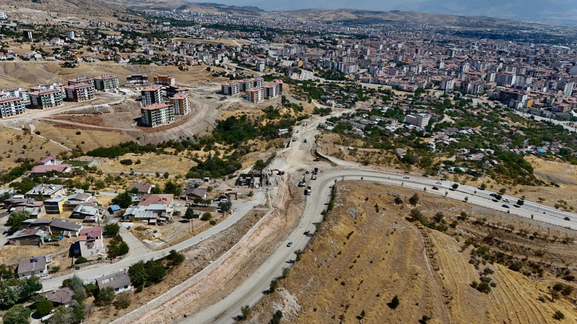 Başkan Şerifoğulları, Ulaşım Ağını Yeni Bulvarlarla Güçlendiriyor