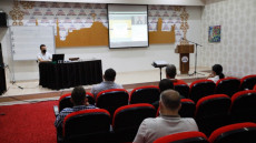 BELEDİYE PERSONELİNE 'ETKİLİ İLETİŞİM VE BEDEN DİLİ' SEMİNERİ