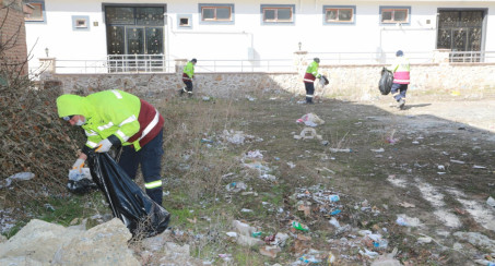 Belediye Temizlik Ekipleri Şehrin Her Noktasında