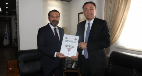 Büyükelçi Ömüraliyev'den, Başkan Şerifoğulları'na Ziyaret