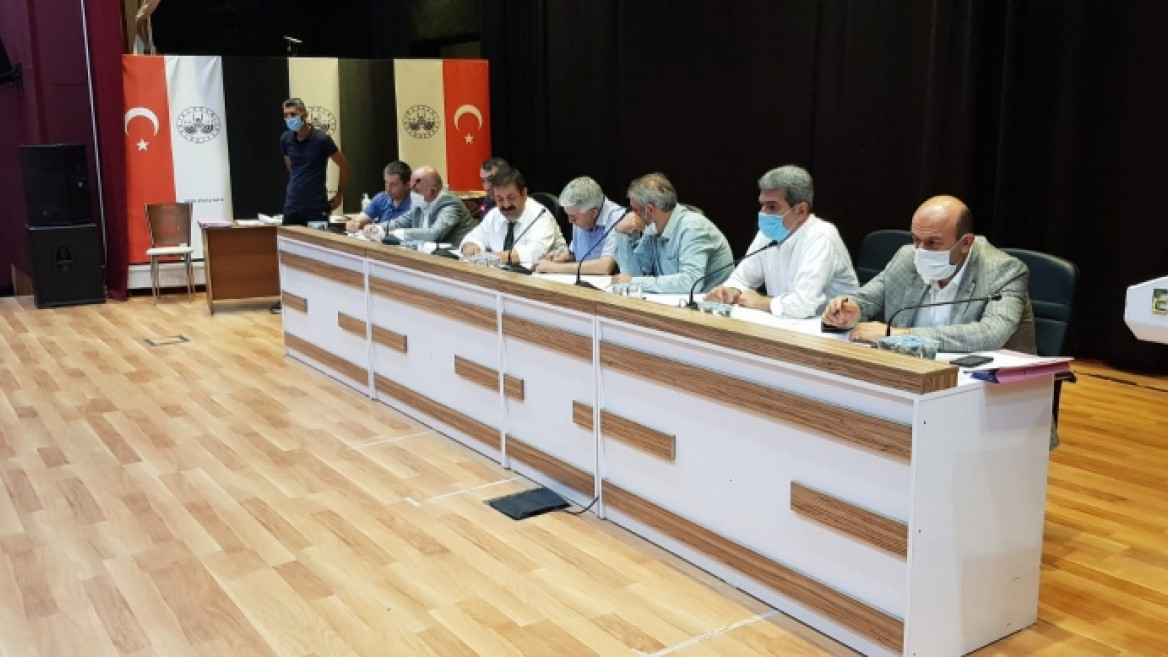 DEPREMDE HASAR GÖREN BİNALARIN YIKIM İHALESİ GERÇEKLEŞTİRİLDİ