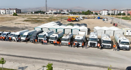 Doğukent Mahallesi'nde Elazığ Belediyesi Tarafından Kapsamlı Temizlik Çalışması Yapıldı