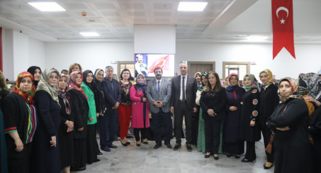 EBEGEM'DE 'HANIMELİ EL SANATLARI SERGİSİ' AÇILDI