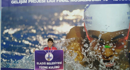 EBUAŞ Yüzme Kulübü Sporcumuz Ömer Yiğit Demir Bronz Madalya Kazandı