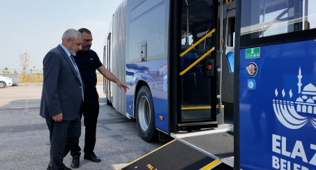 Elazığ Belediyesi 9 Yeni Otobüsle Ulaşım Filosunu Güçlendirdi