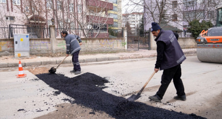 Elazığ Belediyesi, Asfalt Yama Uygulamalarını Sürdürüyor