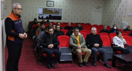 Elazığ Belediyesi Çalışanlarına KBRN Farkındalık, Şüpheli Posta ve Yangın Eğitimi Verildi