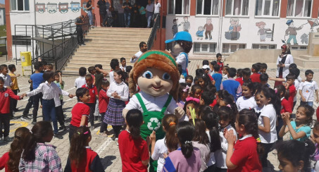 Elazığ Belediyesi Çevre Haftası Etkinlikleri Kapsamında Başarılı Olan Öğrenciler Ödüllendirildi