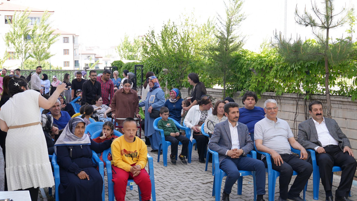 Elazığ Belediyesi Engelsiz Yaşam Merkezi'nden Anlamlı Ziyaret