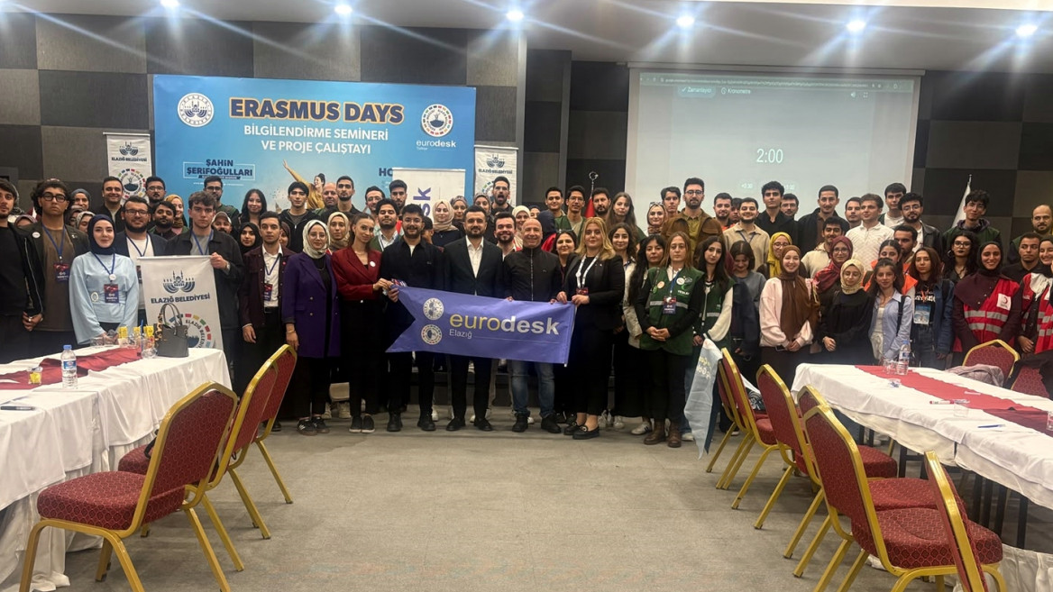 Elazığ Belediyesi Gençlik Meclisi Ev Sahipliğinde Bölgesel Gençlik Buluşması Düzenlendi