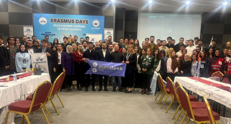 Elazığ Belediyesi Gençlik Meclisi Ev Sahipliğinde Bölgesel Gençlik Buluşması Düzenlendi