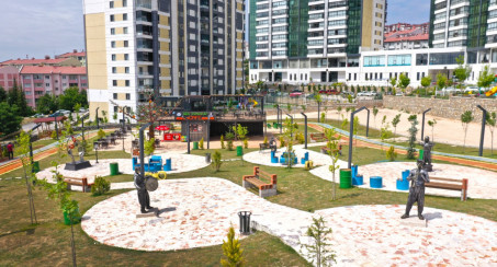 ELAZIĞ BELEDİYESİ GERİ DÖNÜŞÜM PARKI HİZMETE SUNULDU 'MUHTEŞEM DÖNÜŞÜME VATANDAŞLARDAN TAM NOT'