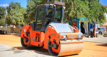 Elazığ Belediyesi, Kent Genelindeki Asfaltlama Hamlesini Sürdürüyor