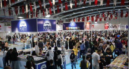 ELAZIĞ BELEDİYESİ KİTAP FUARI AÇILDI