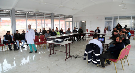 Elazığ Belediyesi 'Kuduz ve Hayvan Isırıklarında İlk Yardım' Konulu Seminer Düzenledi